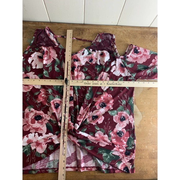 Absolutely Famous Cold Shoulder Top‎ Juniors Plus 2X Floral - Picture 9 of 11